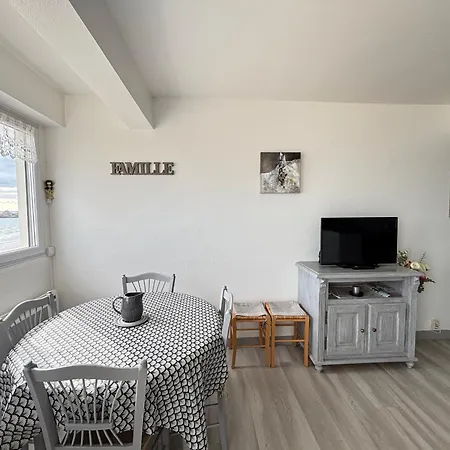 2 Chambres, Parking Privatif, Proche - Fr-1-197-548